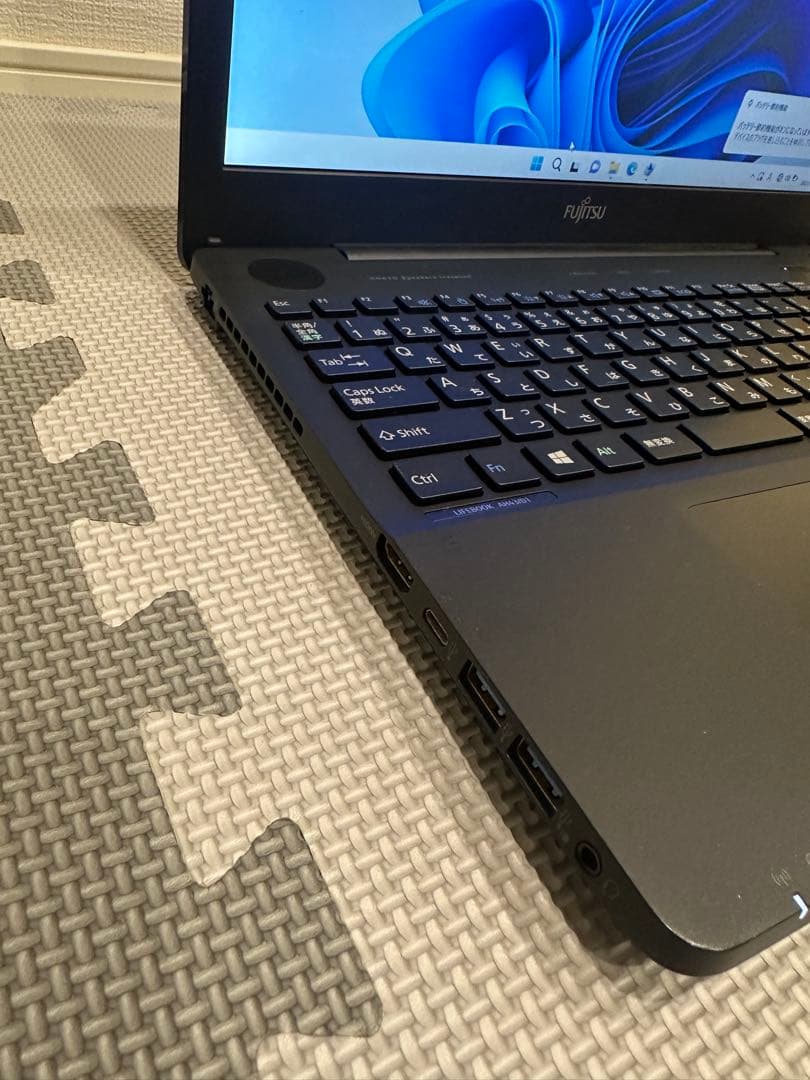 富士通AH43/D1 SSD256GB AMD Ryzen3 8GB Win11 - メルカリ