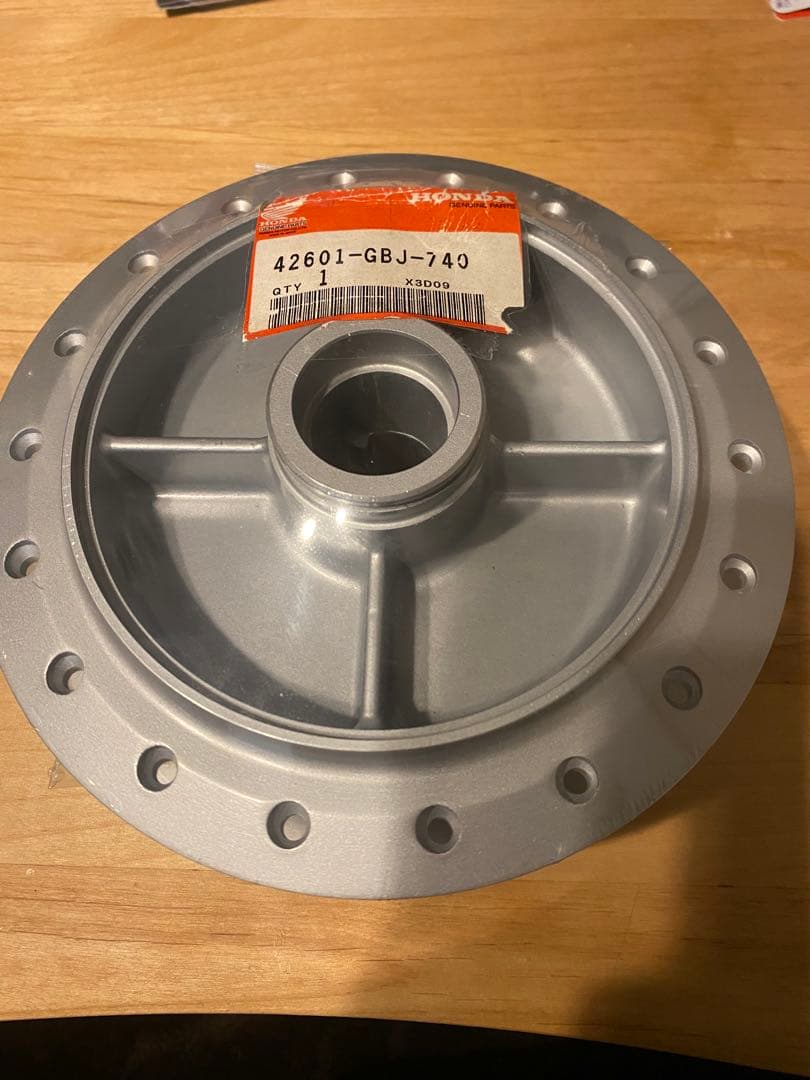 AA01 .カブ プレスカブ　リヤハブ 42601-GBJ-740 AA01 .カブ プレスカブ リヤハブ 42601-GBJ-740 AA01 .カブ プレスカブ