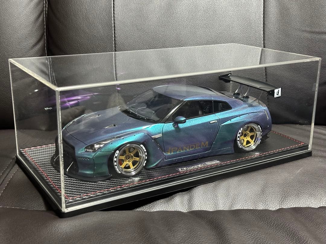 イグニッションモデル PANDEM 1/18 R35 GTR マジョーラ イグニッションモデル PANDEM 1/18 R35 GTR マジョーラ イグニッション