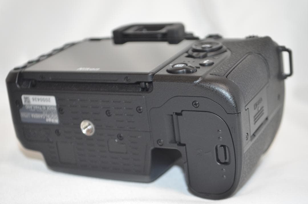 滅多にないシャッター数4400回以下 Nikon D7500☆Wi-Fi搭載 - メルカリ