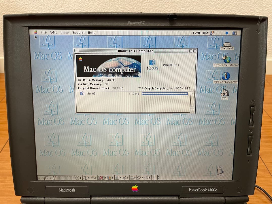 Apple PowerBook 1400c　ジャンク Apple PowerBook 1400c /133MHz 64MB RAM / 2GB Hard Drive, in