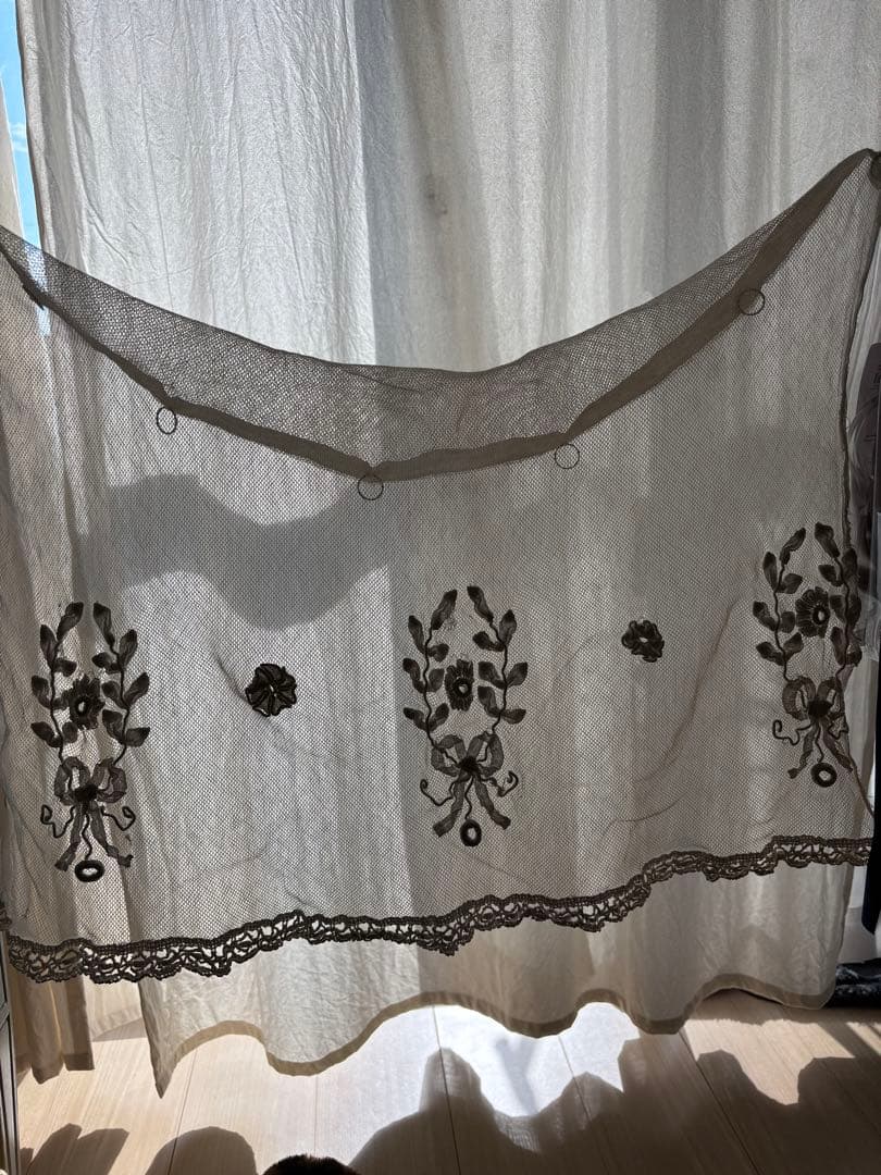 フランスアンティーク レース カフェカーテン リング付き フランス アンティーク リネン カフェカーテン/チェストカバー バテン