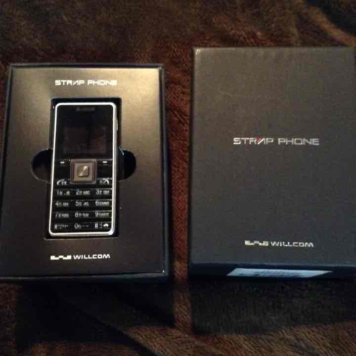 激レア？WILLCOM ストラップフォン 初期 ウィルコム、「ストラップフォン」「イエデンワ」の第2弾 - ケータイ Watch