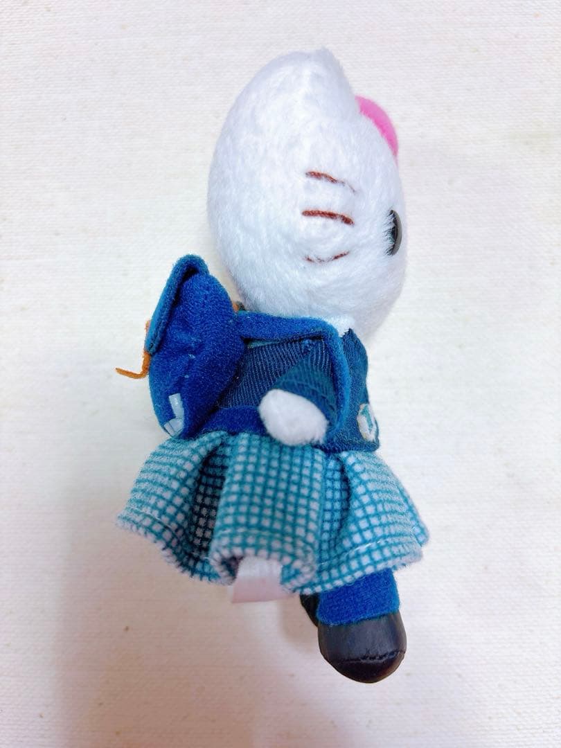 青森明の星中学・高等学校 ハローキティマスコット