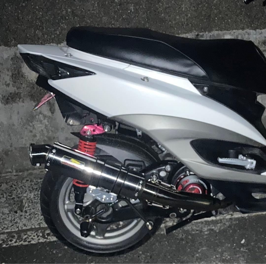 リアサスペンションアッパーブラケット【NCY】シグナスX【1型～3型