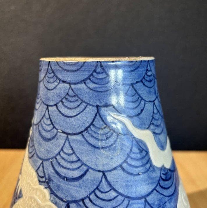 S8025 大明宣徳年製銘 明宣徳時代 中国骨董 青花 浮彫白