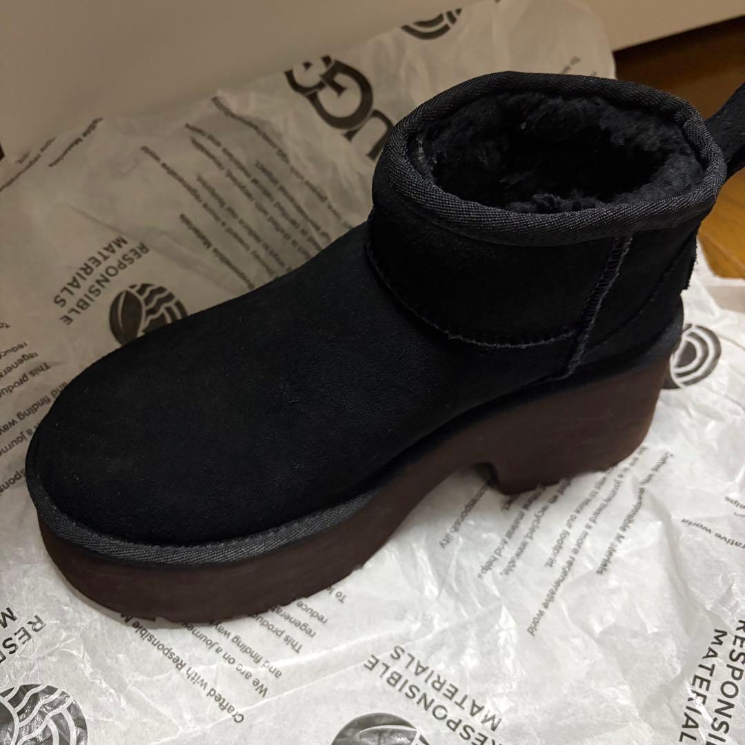 美品　UGG 厚底ムートンブーツ 23〜23.5cm