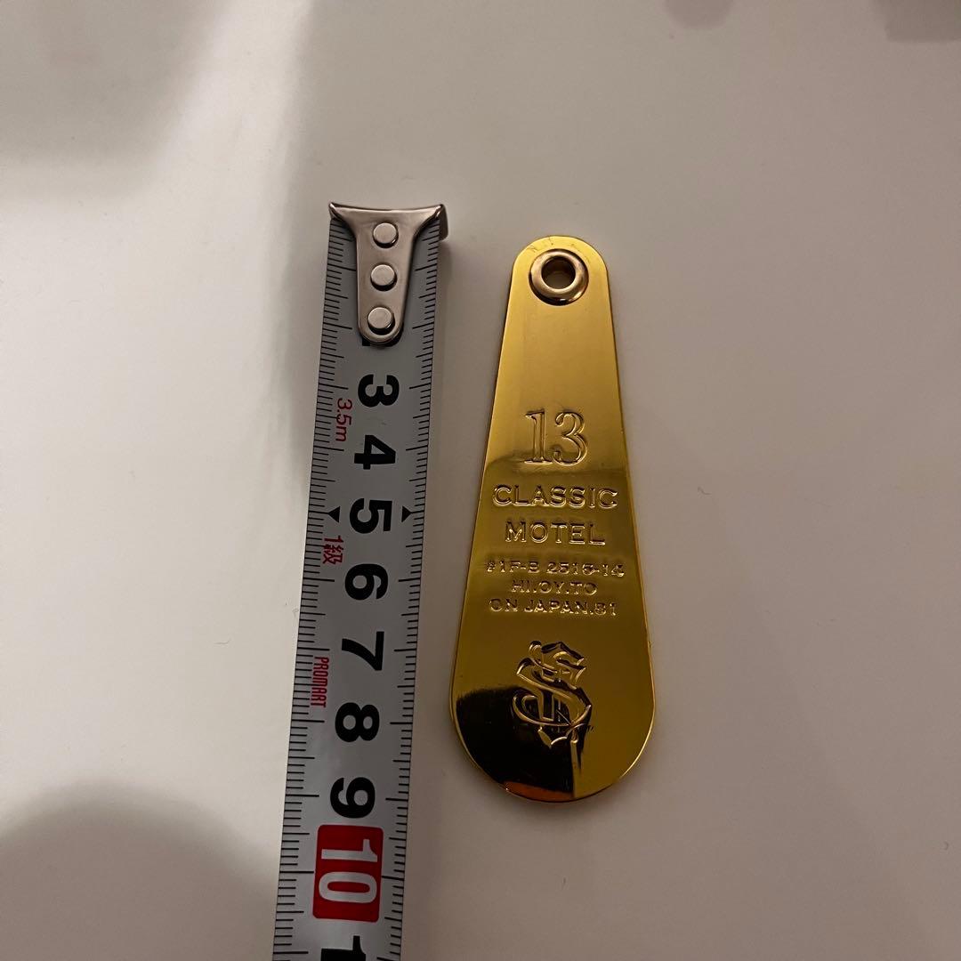 特価 Classic clothing 彫だい Motel key holder - メルカリ
