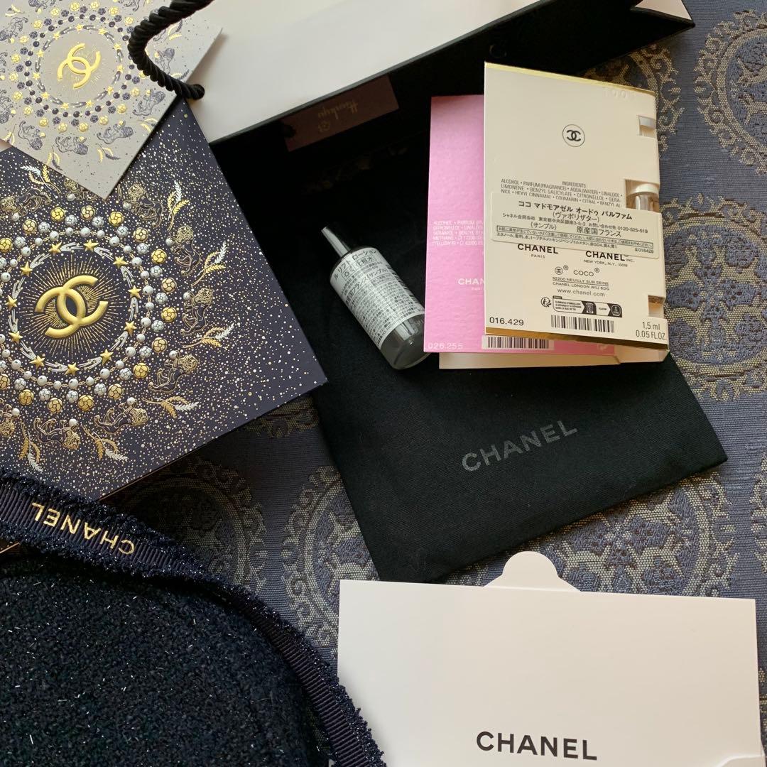 新品限定 CHANEL シャネル ホリデー2025ノベルティポーチ ギフトセット
