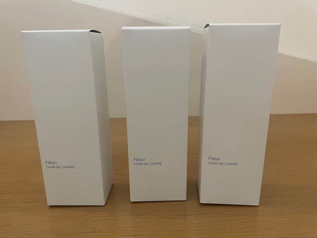 新品未開封　フルリ　Fleuri クリアゲルクレンズ　180ml 3点セット クリアゲルクレンズAR | クレンジング | 【公式】Fleuri（フルリ）