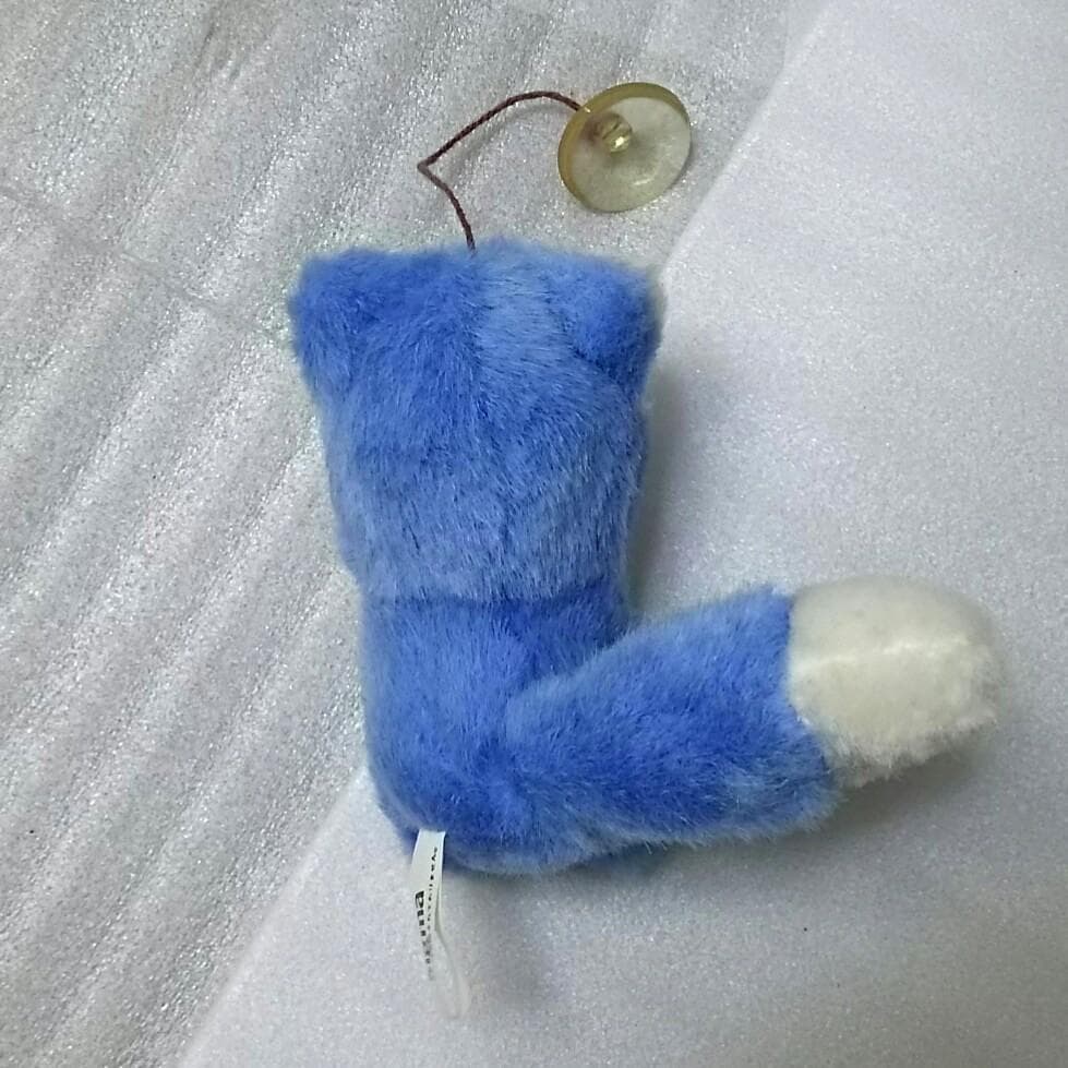 昭和平成レトロ好きにおススメ♪】3色キツネのぬいぐるみ♡ - メルカリ