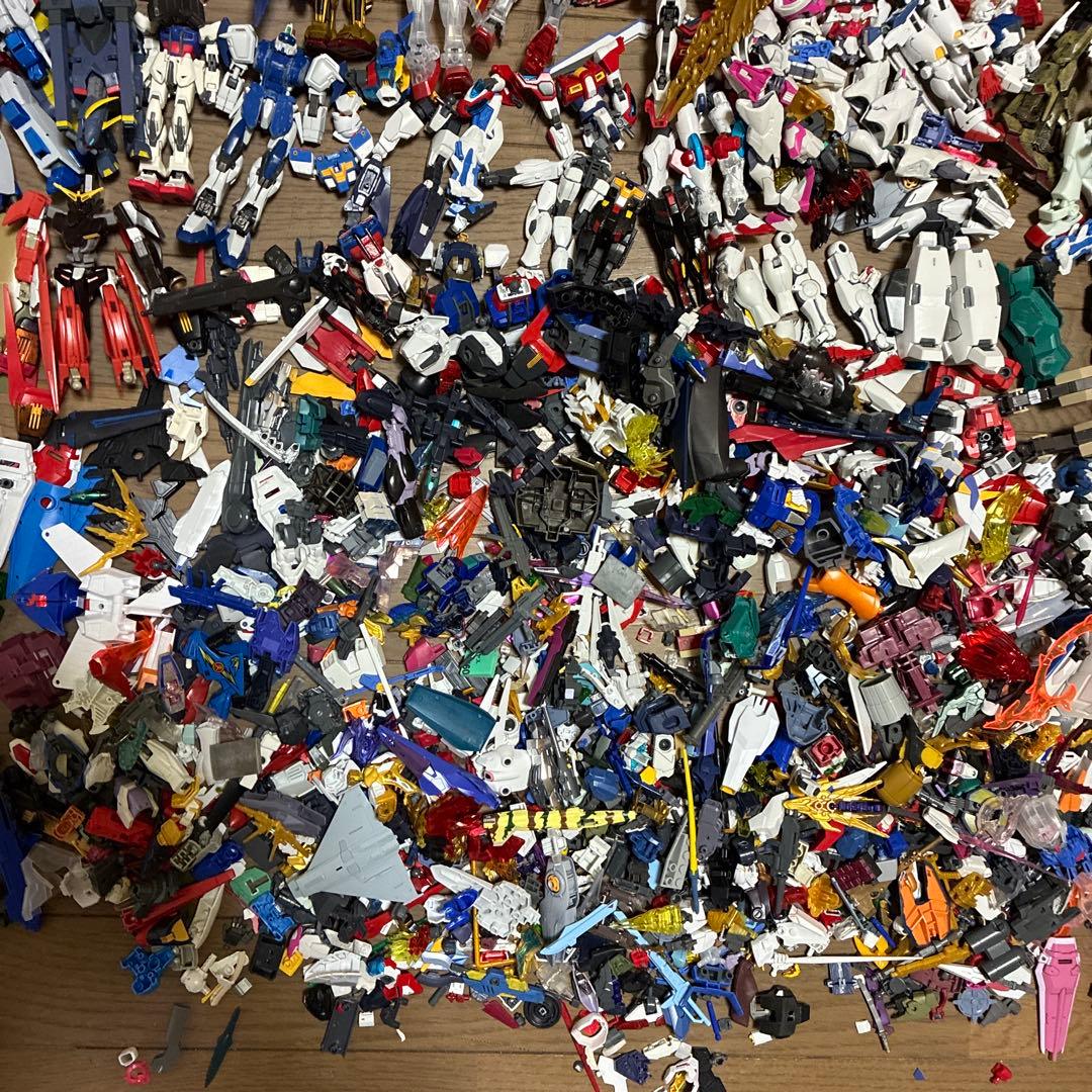 ガンプラ HG.SD.RG.フィギュア大量ジャンク品 まとめ売り - メルカリ