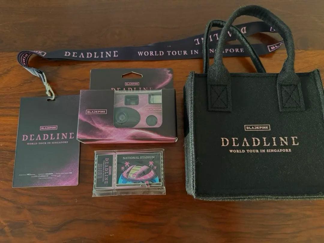 BLACKPINK DEADLINE バッグ トートバッグ（BLACK） – YGEX OFFICIAL SHOP