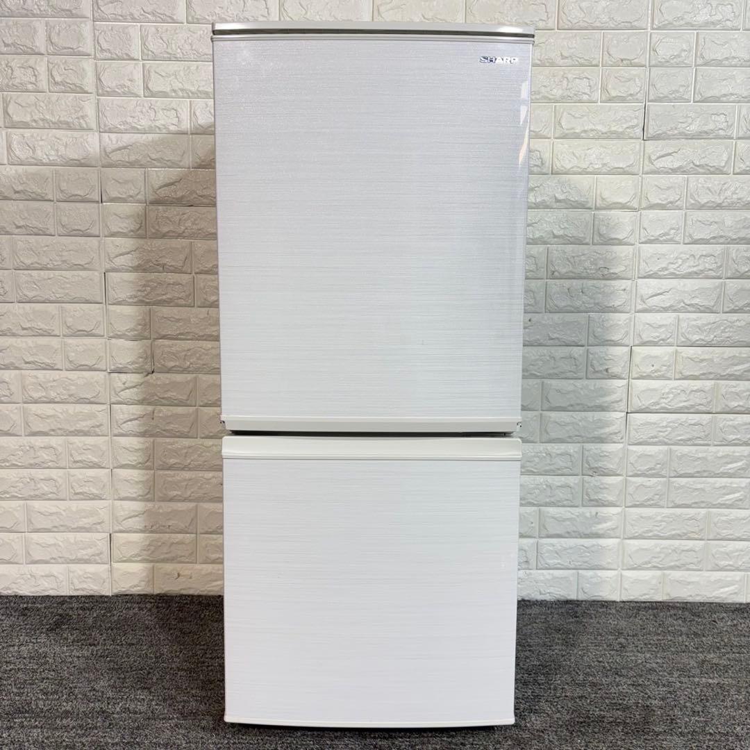SHARP 冷蔵庫 SJ-D14F-W 137L 2020年製 家電 A056
