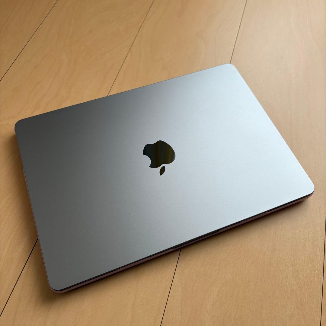 【美品】Apple MacBook Air M2チップ256GB　スペースグレイ Apple M2 MacBook Air 13-inch - Space Gray - M2, 8GB RAM, 256GB