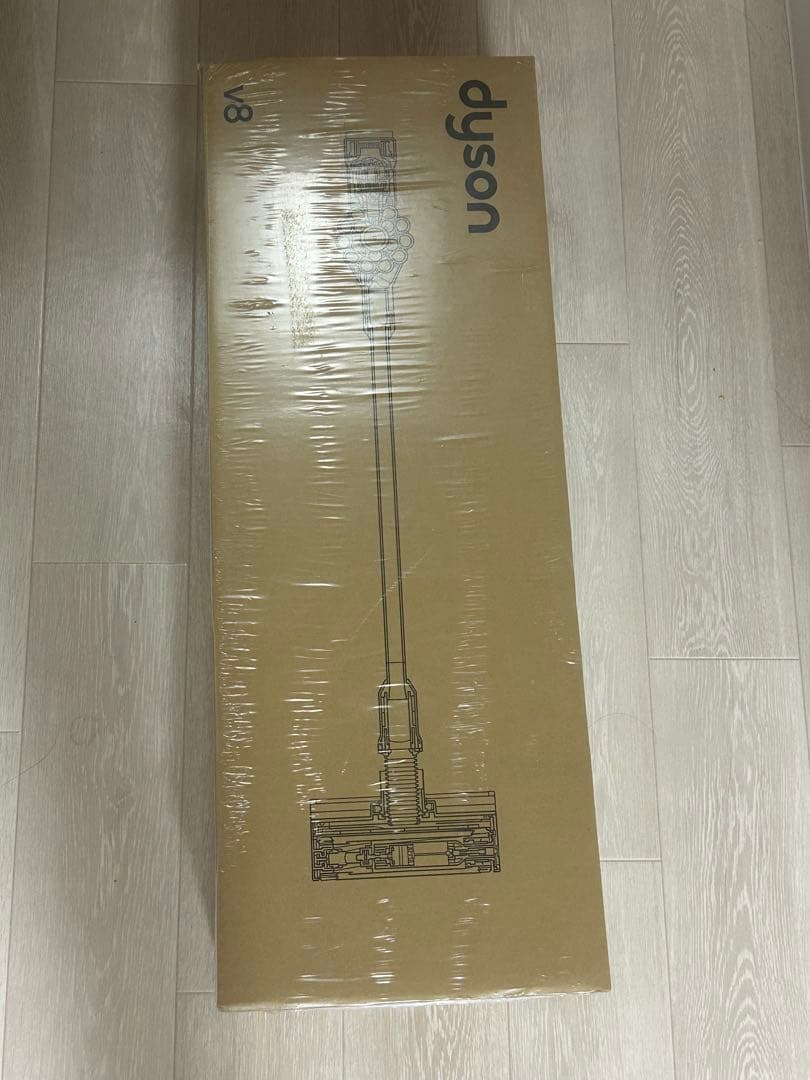 Dyson V8 未開封 Dyson V8 Absolute Cordless Stick Vacuum and Handheld Cleaner