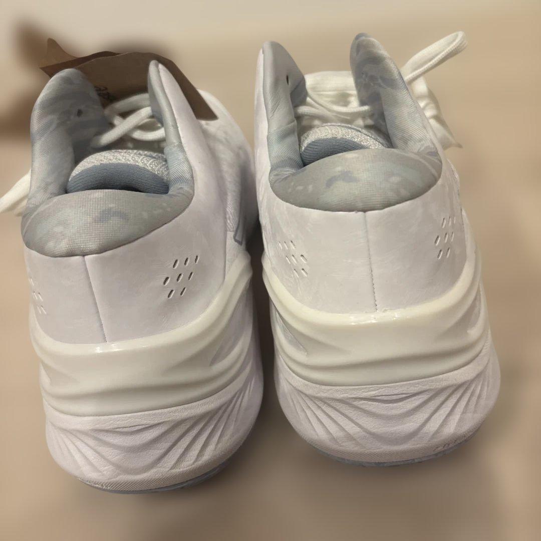 asics バッシュGELBURST 27.5cm 新品未使用