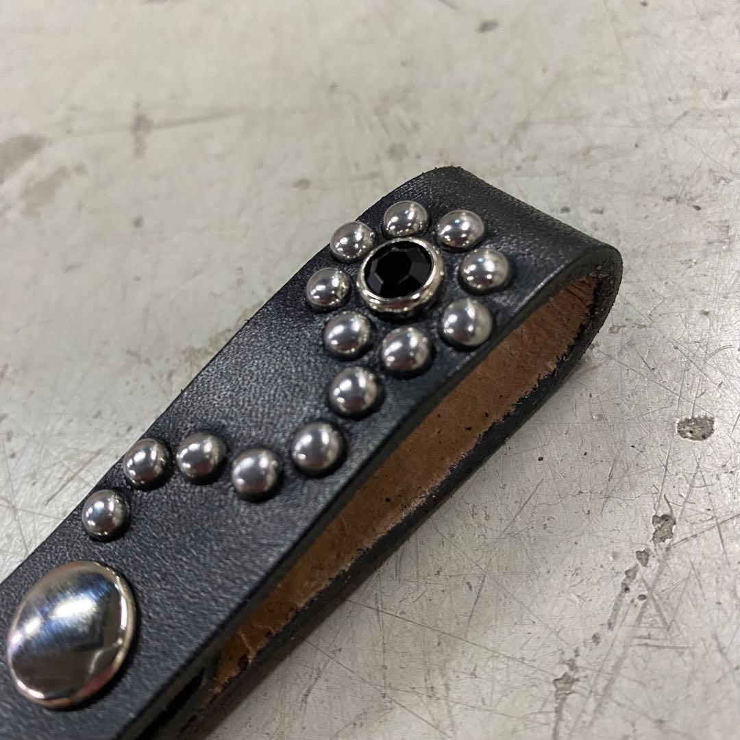 フラワースタッズ レザーキーホルダー ベルトループ htc calee - メルカリ