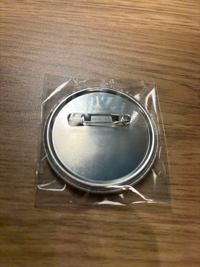 ホテルヴィラフォンテーヌ羽田 誕生日お祝い缶バッジ 初音ミク - メルカリ