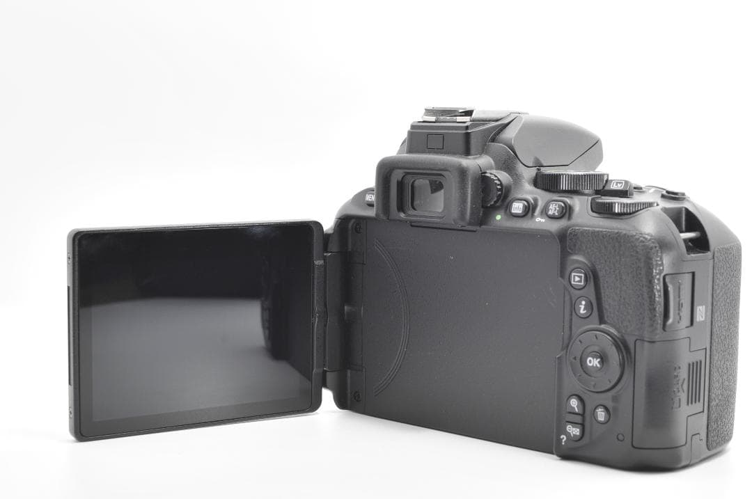 ✨すぐ使える✨Wi-Fi搭載❤️人気機種 Nikon D5600 スマホ転送 - メルカリ