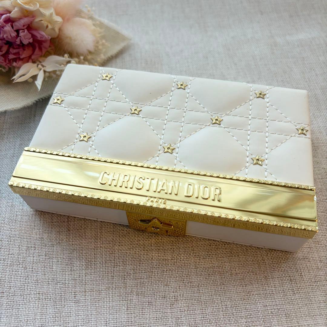 【2回使用中古】Dior パレットクチュールクリスマスコフレホリデー2025 新品未使用】Christian Dior 2025 クリスマスコフレ パレット