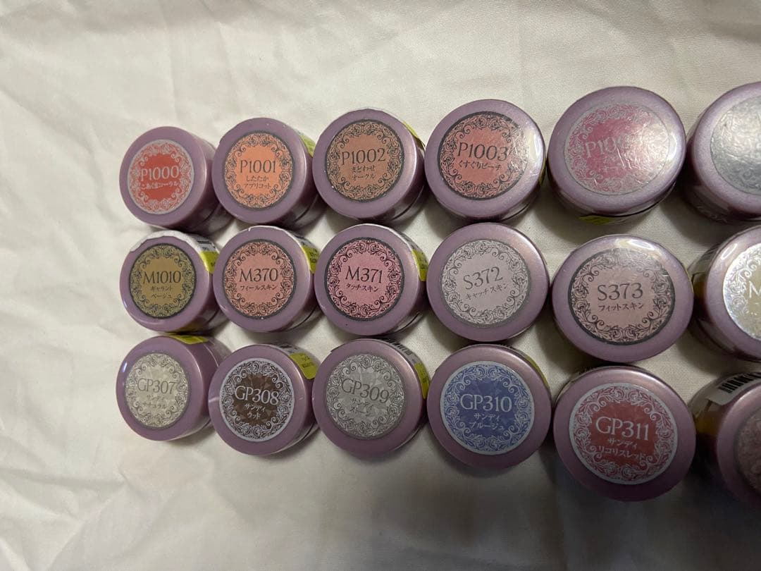 にこちゃん⭐︎引越しSALE中