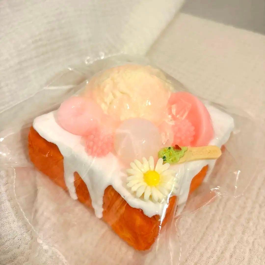 ももアイストースト スクイーズ kikisquishy - メルカリ