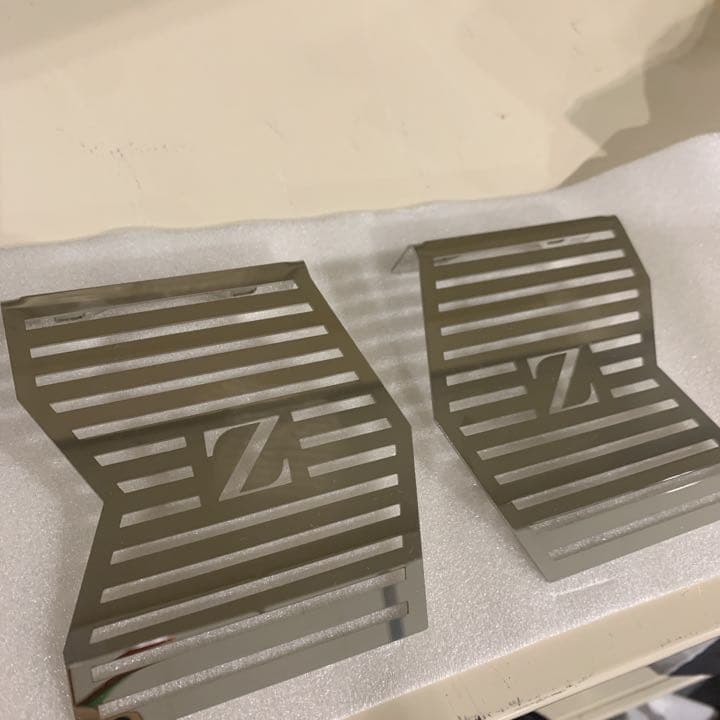 Zrx400 キャブサイドカバー - メルカリ