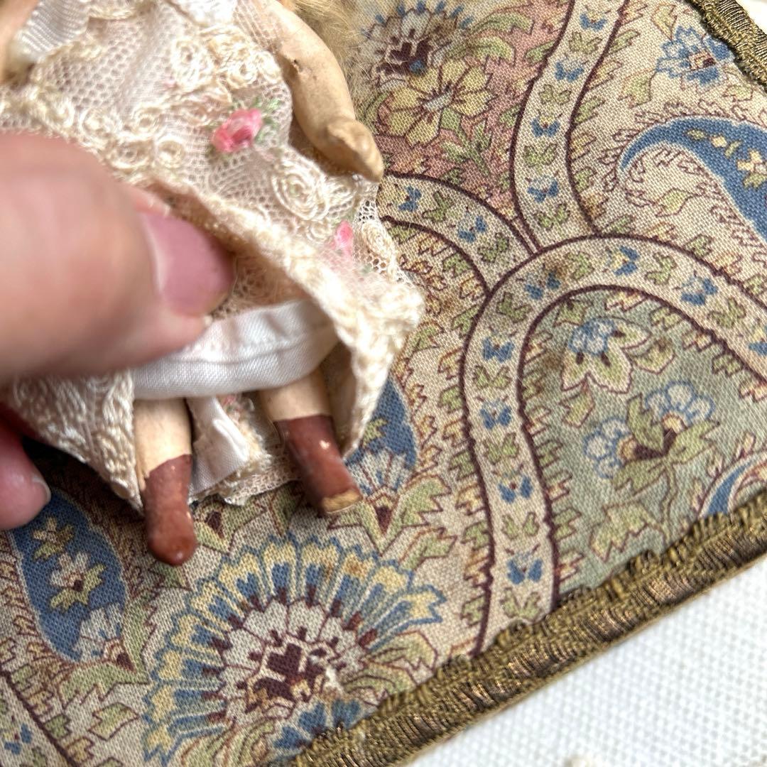 フランスアンティーク ミニョネットとレース、布花 カルトナージュ box