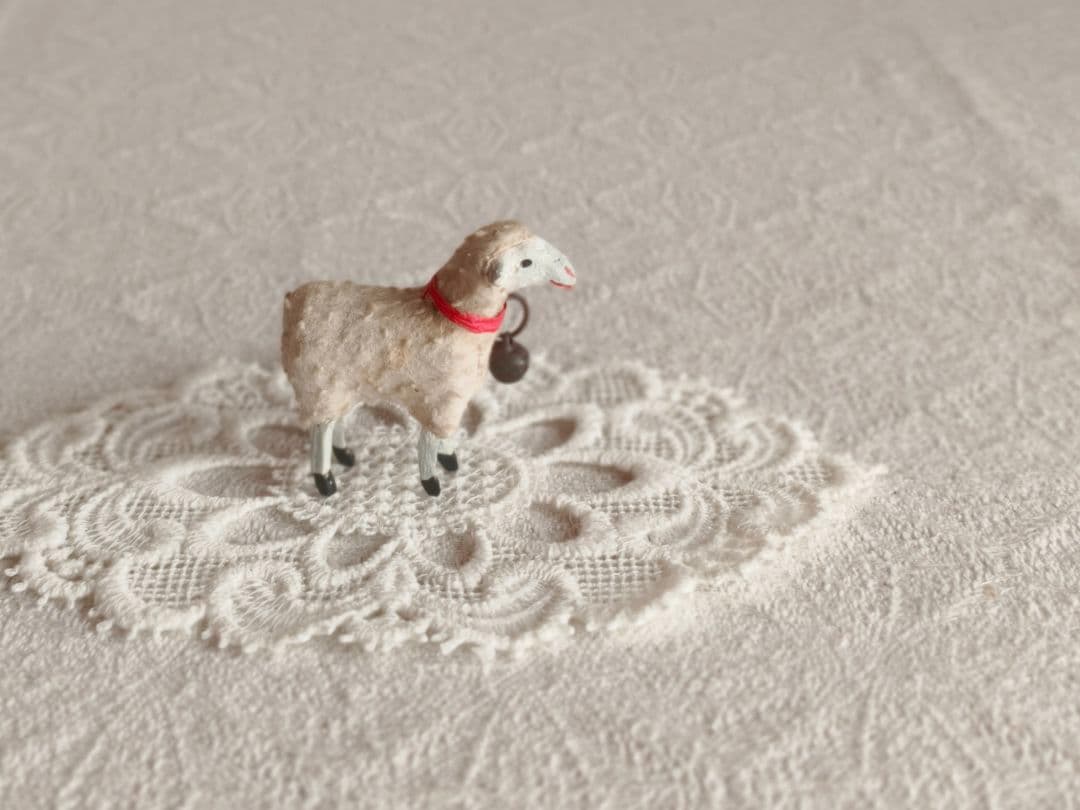 【Daisyさま】antique sheep ✵ *クリスマスの 羊さん (s)