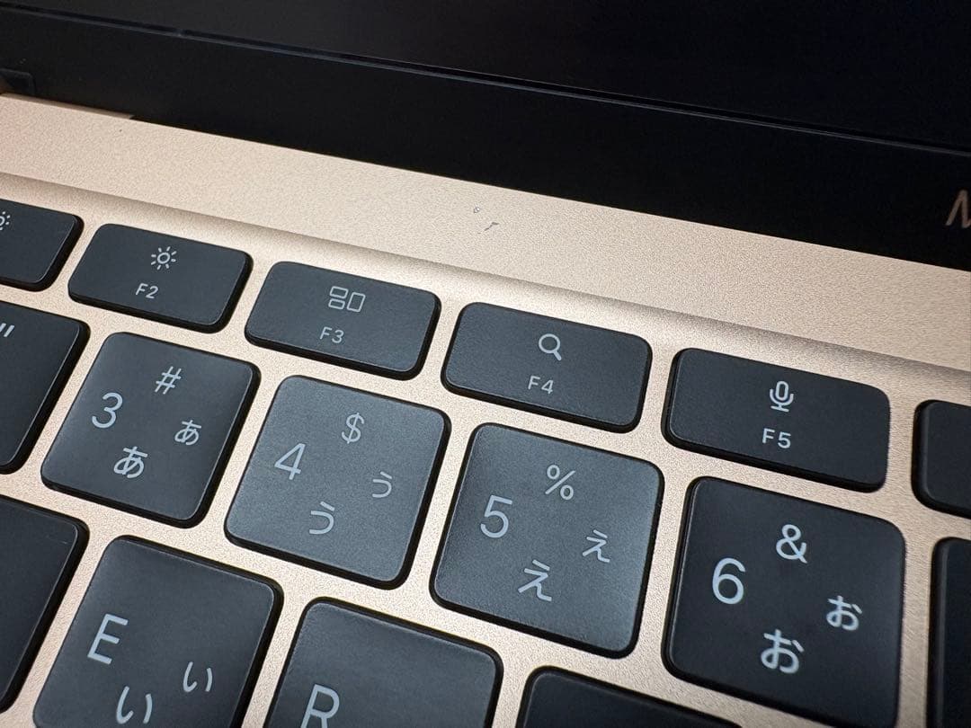 MacBook Air M1 8GB 256GB 13インチ ゴールド - メルカリ