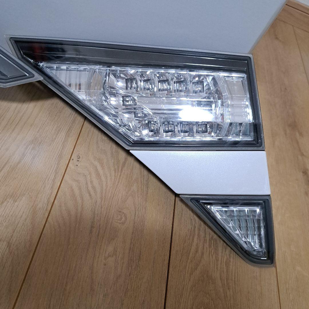 ヴェルファイア20系前期純正テールランプ4個セット - メルカリ
