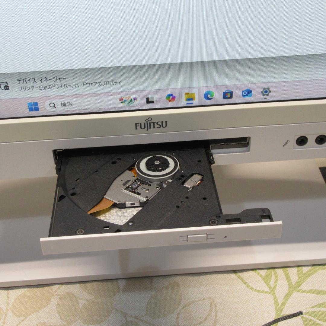 人気の白Win11高性能8世代Corei5/SSD/メ16/DVD/カメラ/無線