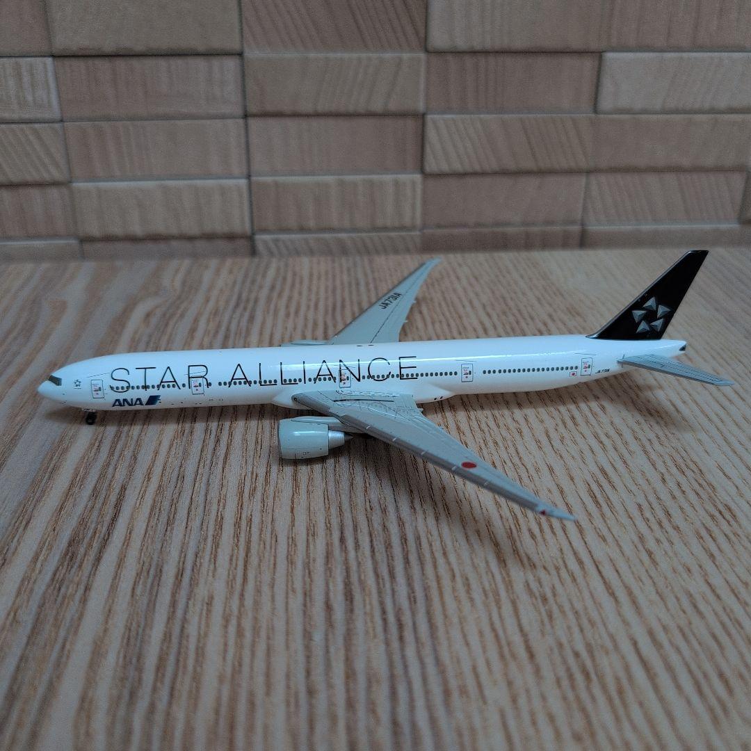 全日空商事 777-300ER JA731A 1/400 - メルカリ