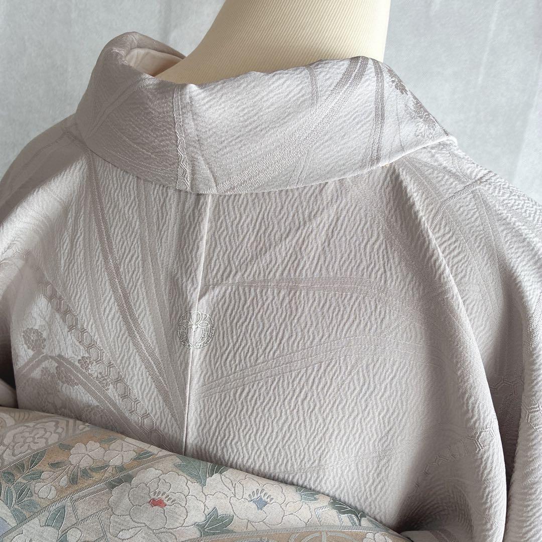 色無地 フルセット 着物 正絹 しつけ糸付き ホワイトグレー 一つ紋 G4