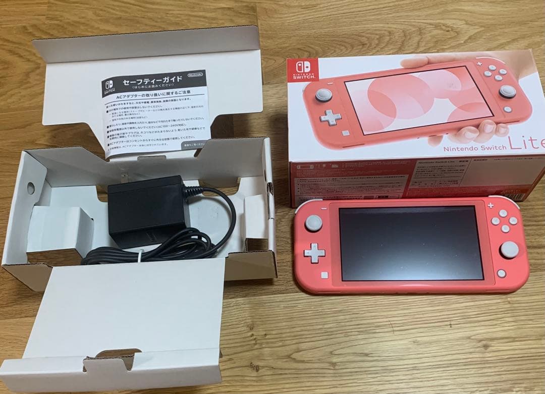 Nintendo switch lite コーラルピンク Amazon.com: Nintendo Switch Lite - Coral - Switch (Renewed