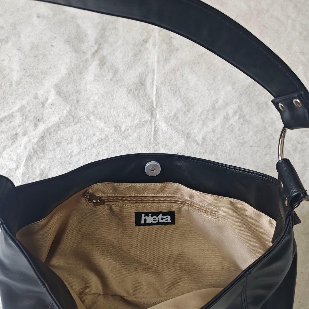 hieta レザー ショルダーバッグ ブラック