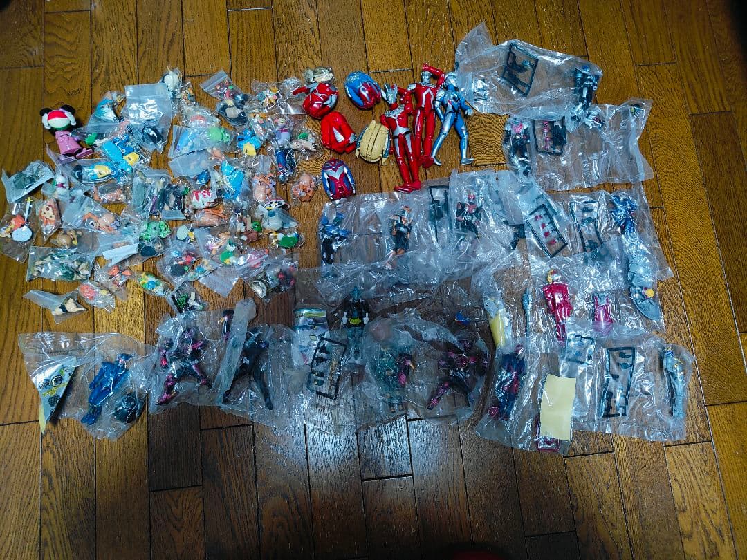 ウルトラマン 怪獣 ソフビ ガン消し 仮面ライダー フィギュア レトロ