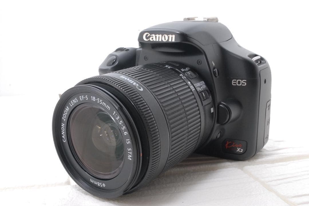 ショット3437枚✨ Canon kiss X2 レンズセット 初心者 入門機 - メルカリ