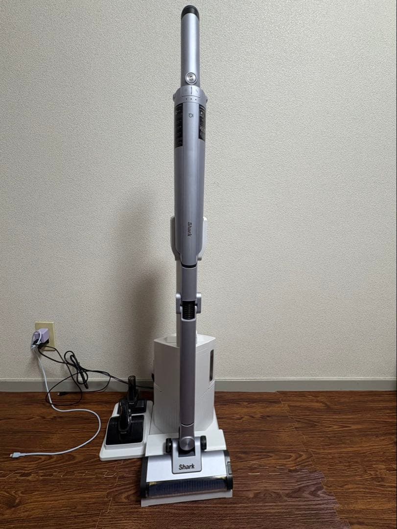 掃除機・クリーナー Shark EVOPOWER SYSTEM BOOST+ LC751J Shark EVOPOWER SYSTEM BOOST+ コードレススティッククリーナー LC751J