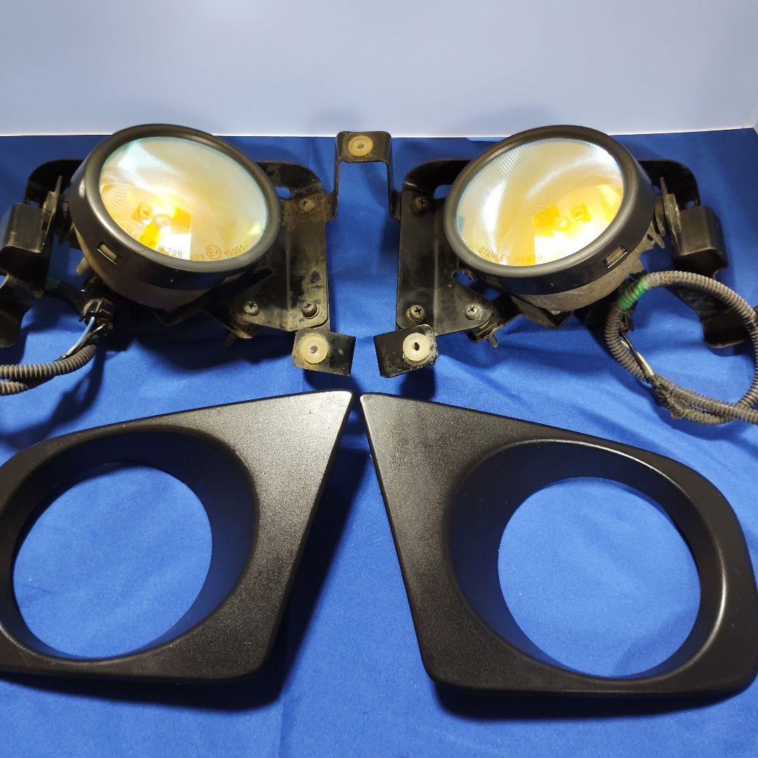 エリシオン型式 RR4 フォグランプ左右 カバー付 マルチコート イエロー