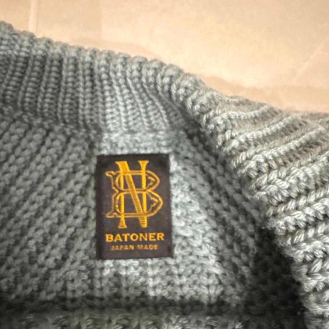 BATONER グリーン リブ編みニット