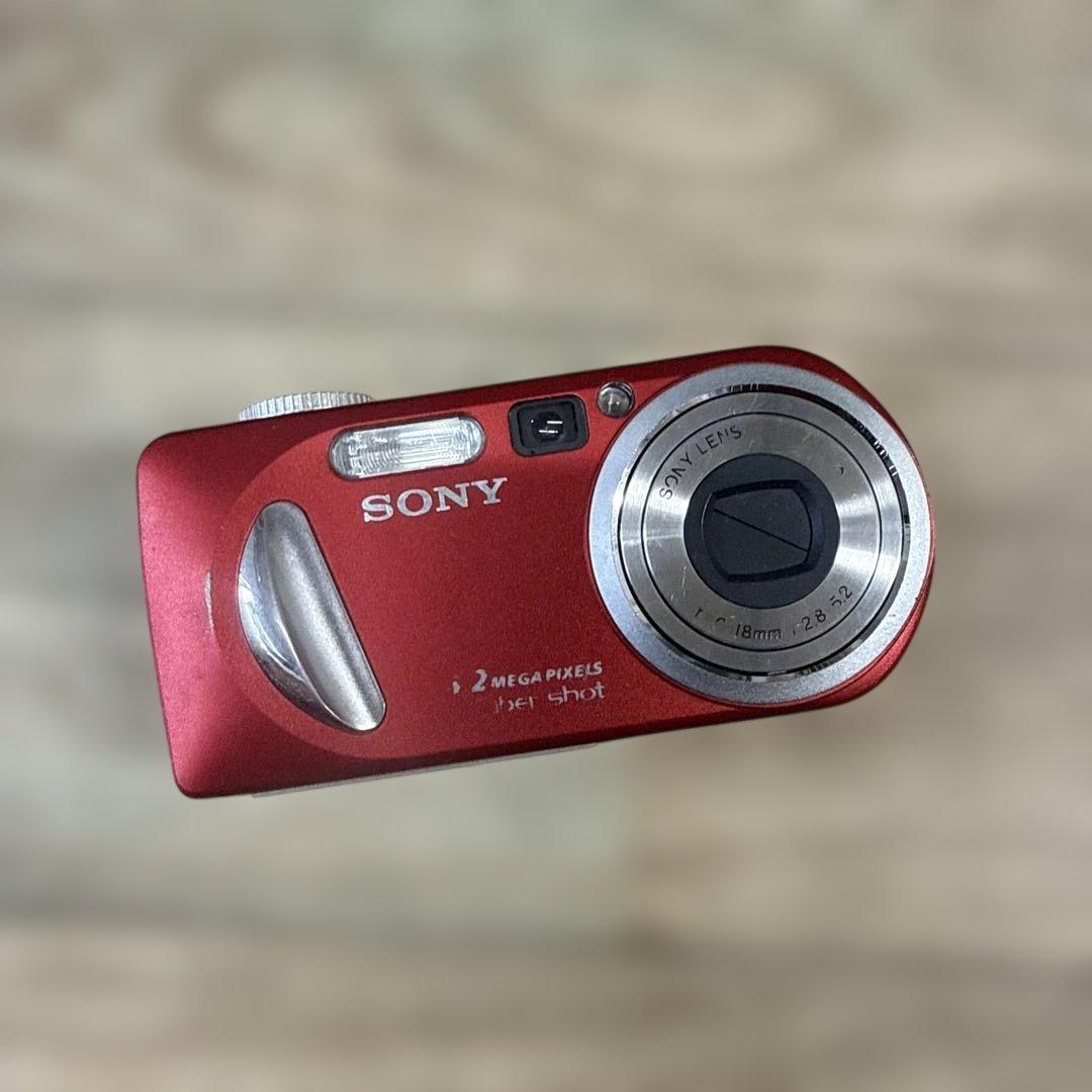 SONY Cyber-shot 3.2メガピクセル レッド DSC-P8 - メルカリ