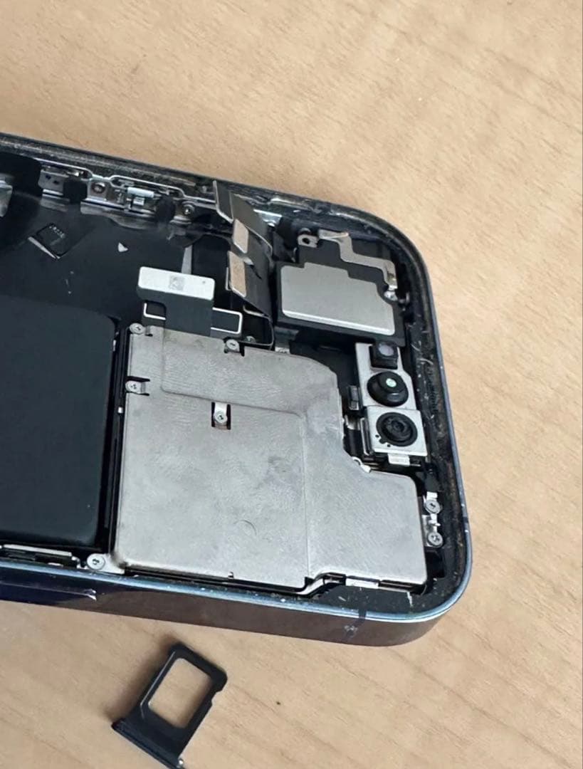 iPhone 14 Pro バックパネル筐体 パープル系 ジャンク 部品取り用