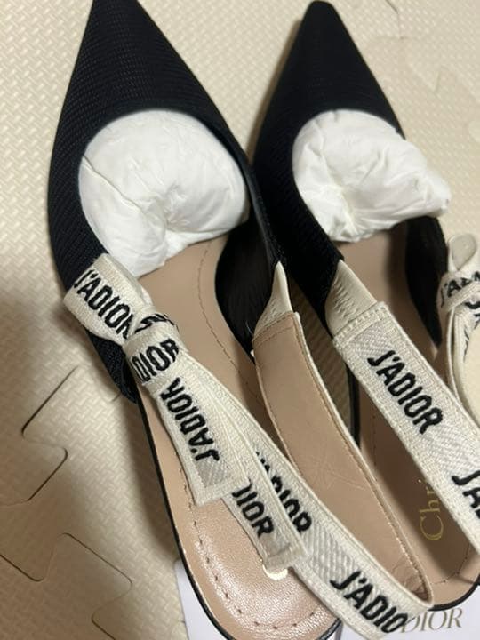 Louis Vuitton ブラック ミュール リボン付き 35.5 Authentic Louis