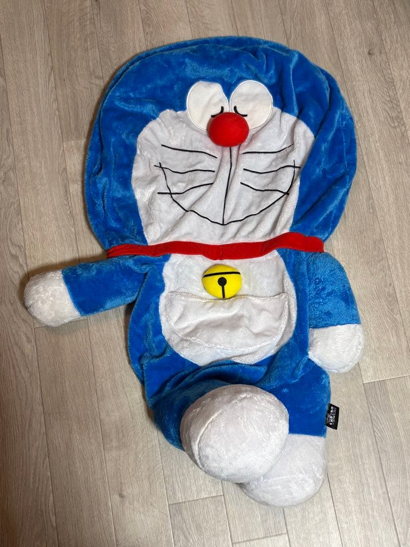 ドラえもん 押し入れでおやすみぬいぐるみ布団収納ケース - メルカリ