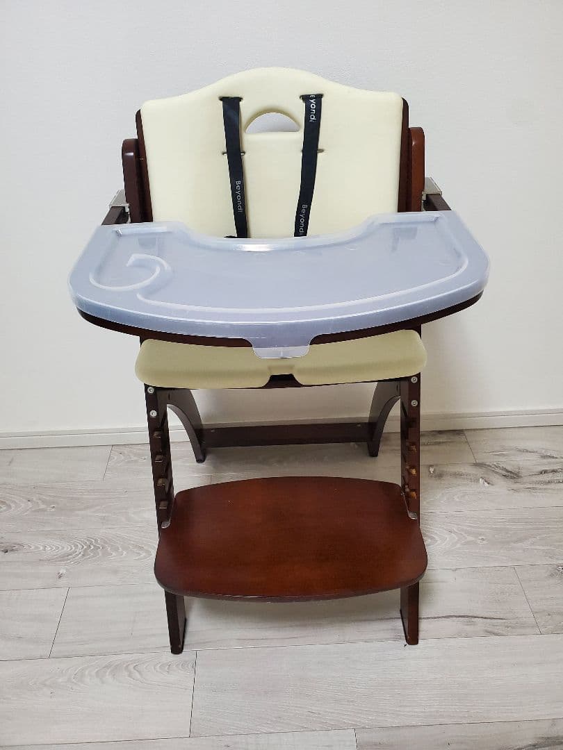ビヨンドジュニアハイチェア マホガニー/クリームホワイト ビヨンドジュニア ハイチェア
