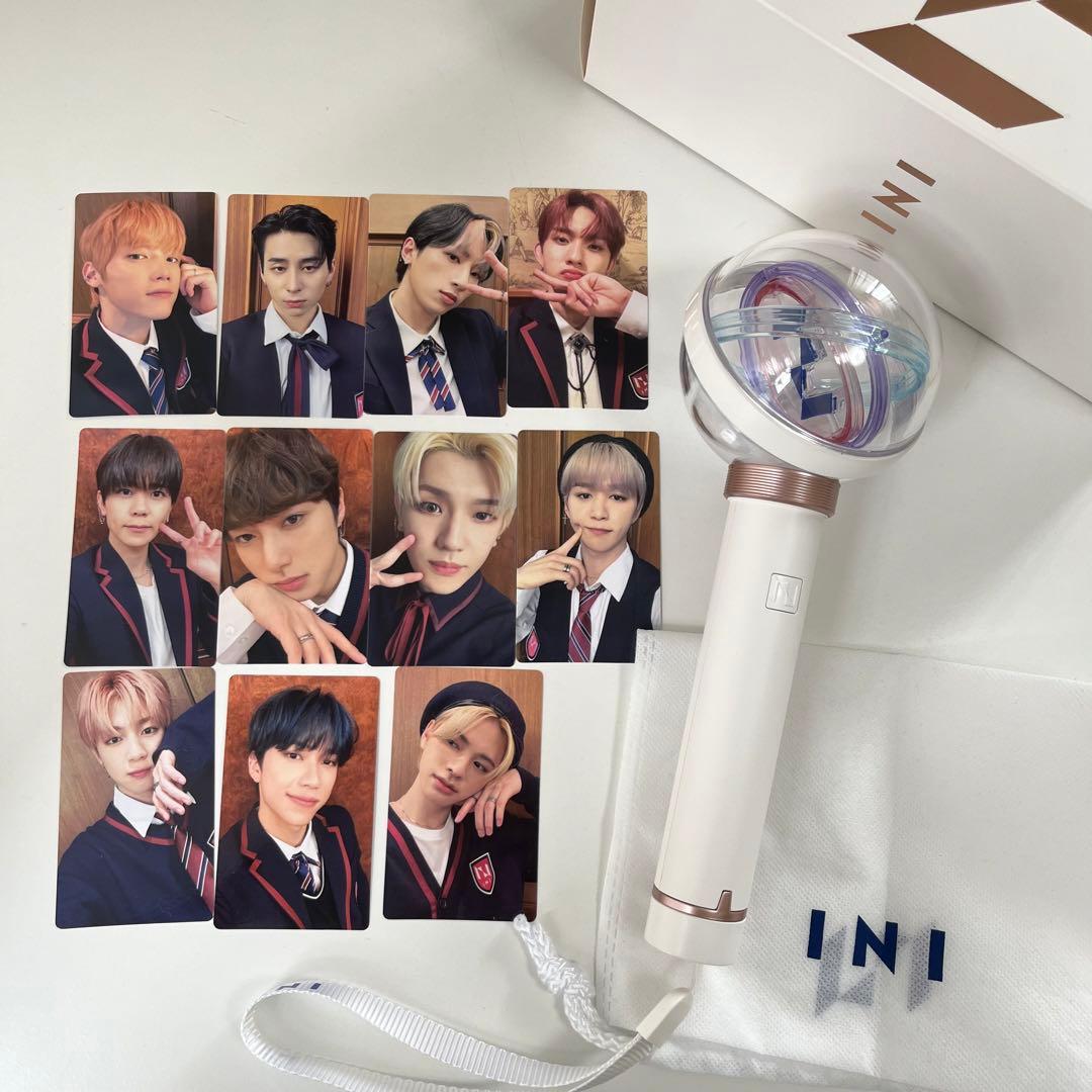 INI ペンライト official lightstick +特典トレカ全種付き - メルカリ