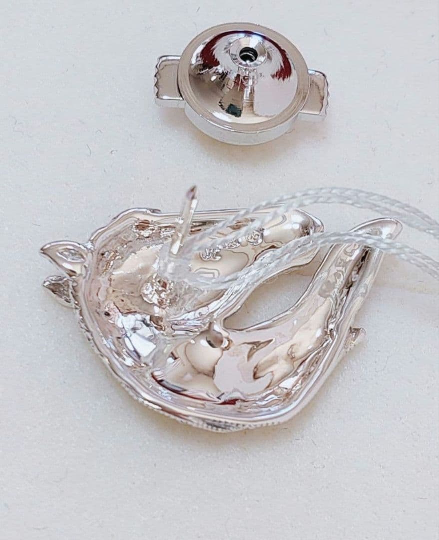 未使用品 碌山 馬 エメラルド シルバー ピンブローチ - メルカリ