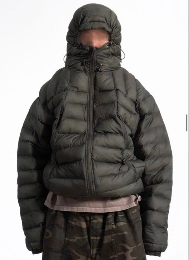 coln dooms puffer jakcet (3c) - メルカリ
